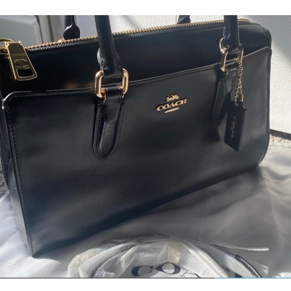 Authentic Coach NWOT - Picture 3 of 8